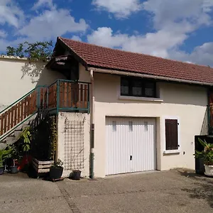 https://relais-des-combettes.hotels-rhonealpes.com