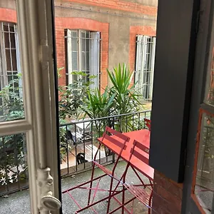 https://le-toulousain-001-appartement-calme-en-rez-de-chaussee.midi-pyreneeshotels.com