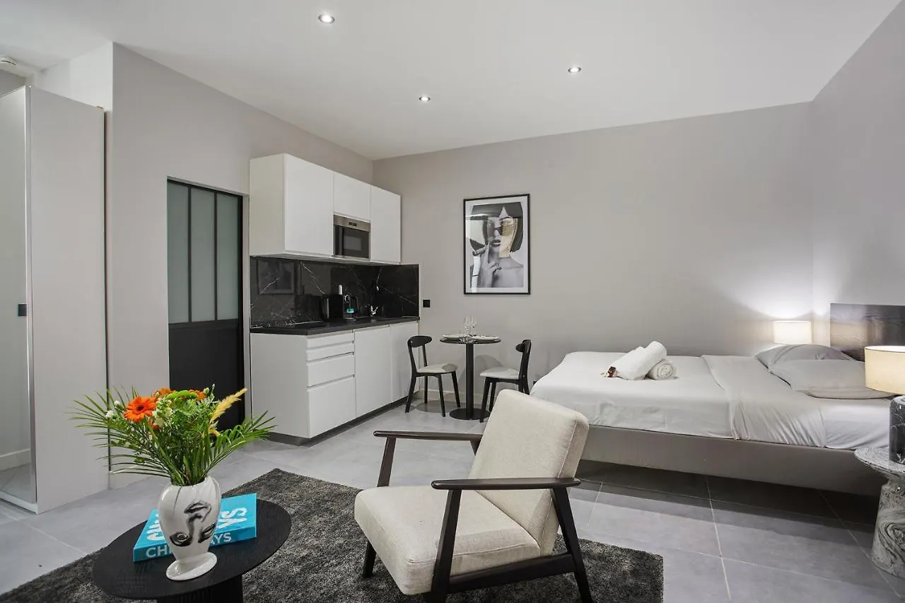 Residense Montmartre By Studio Prestige Paris Apartment